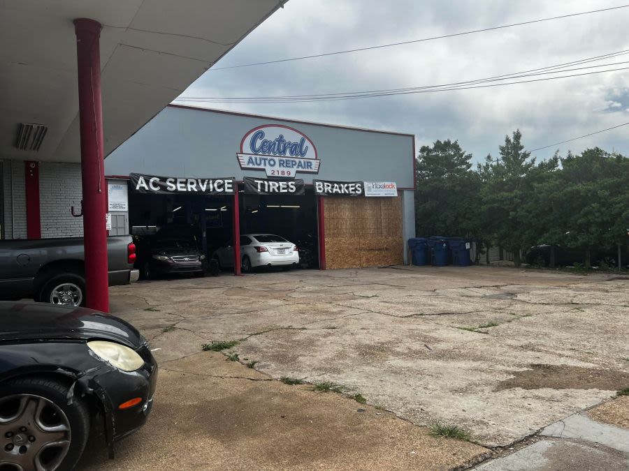 4 cars stolen, 3 damaged at Midtown auto repair shop