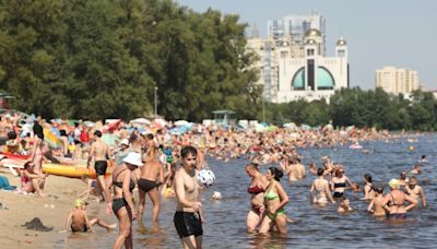 Ukraine smashes temperature records amid power outages
