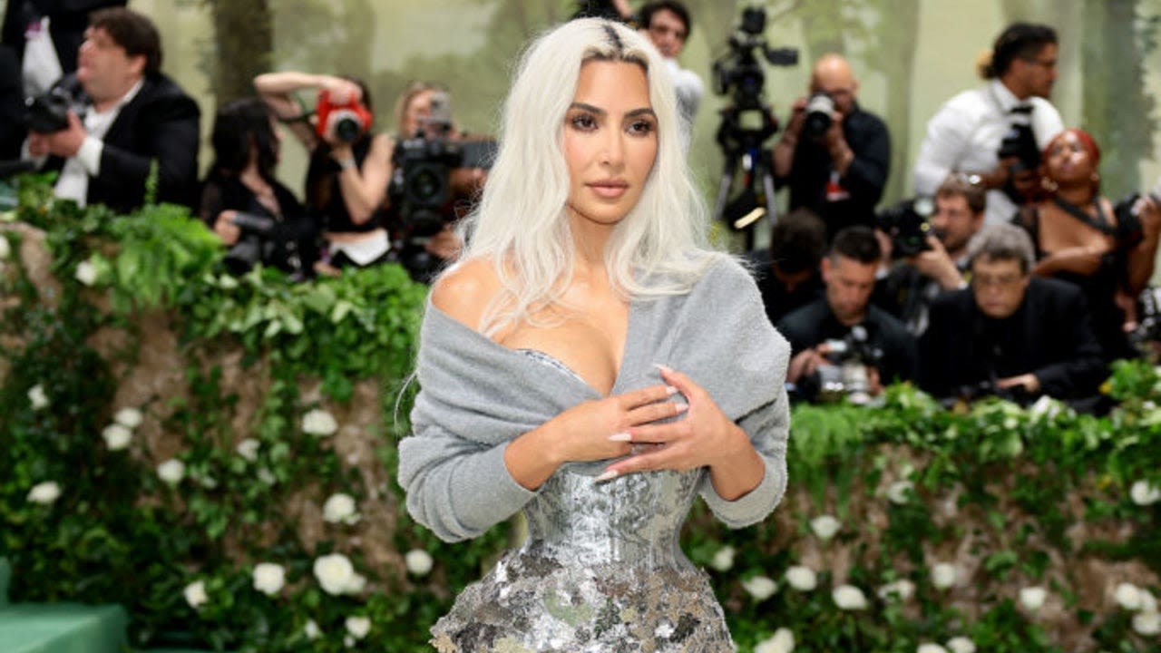 Kim Kardashian Flaunts Tiny Waist at the 2024 Met Gala After Tom Brady Roast