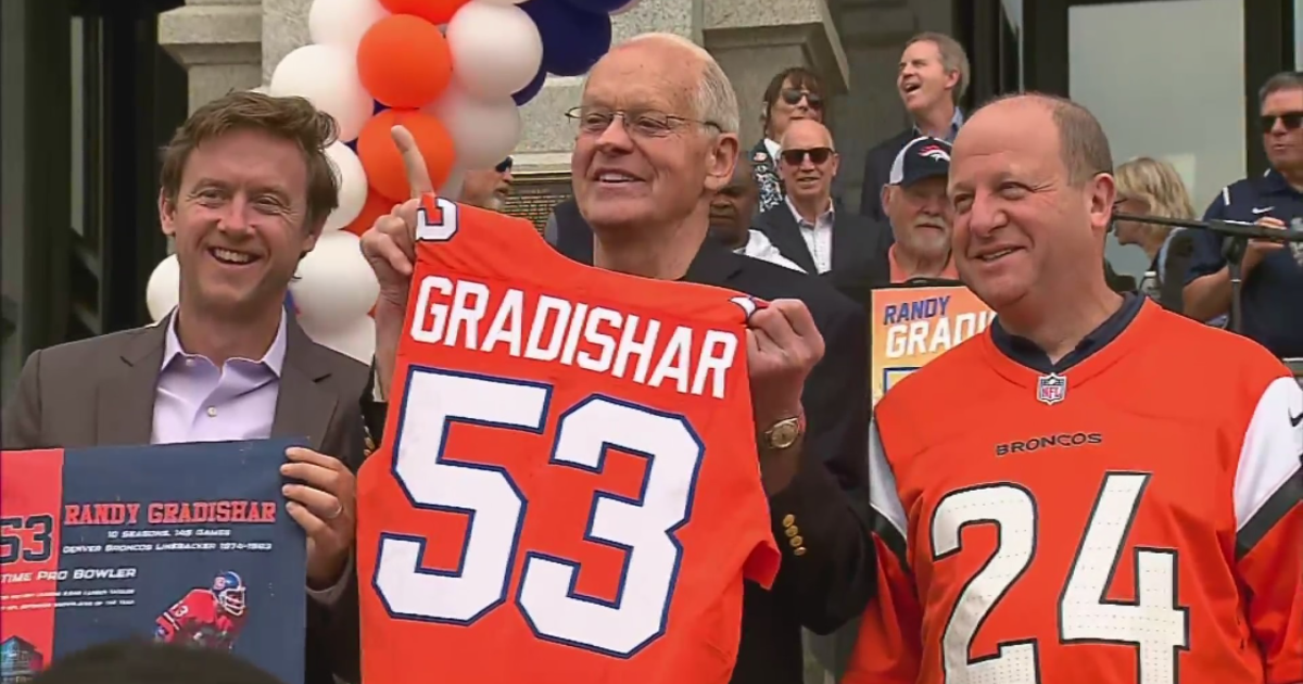 Denver celebrates Randy Gradishar Day, Broncos Hall of Famer gives speech at Colorado Capitol