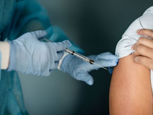 Guide to 2024 Fall Vaccines: When to Get Your COVID, Flu, and RSV Shots