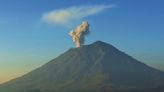 Popocatépetl 'le baja' a su actividad, pero registra un sismo