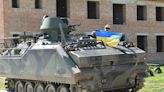 俄烏戰爭》軍援烏克蘭 荷蘭贈「YPR-765」步兵戰車首批到位