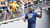 Former Michigan QB Denard Robinson no longer part of staff after OWI arrest