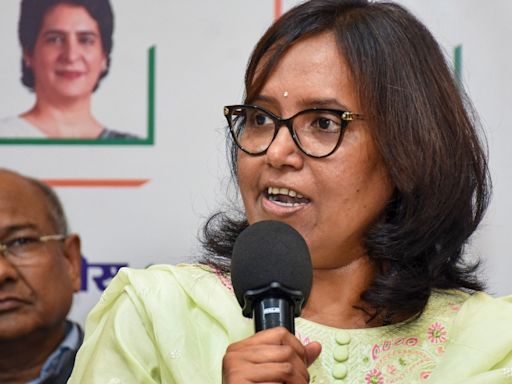 Rumblings within Mumbai Congress? 16 senior leaders seek removal of Varsha Gaikwad