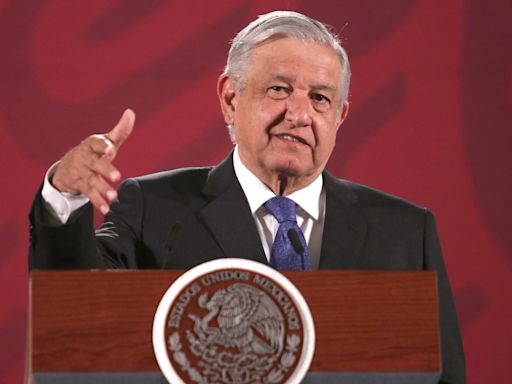 López Obrador tacha de "medida unilateral" el freno de EE.UU. al aguacate mexicano