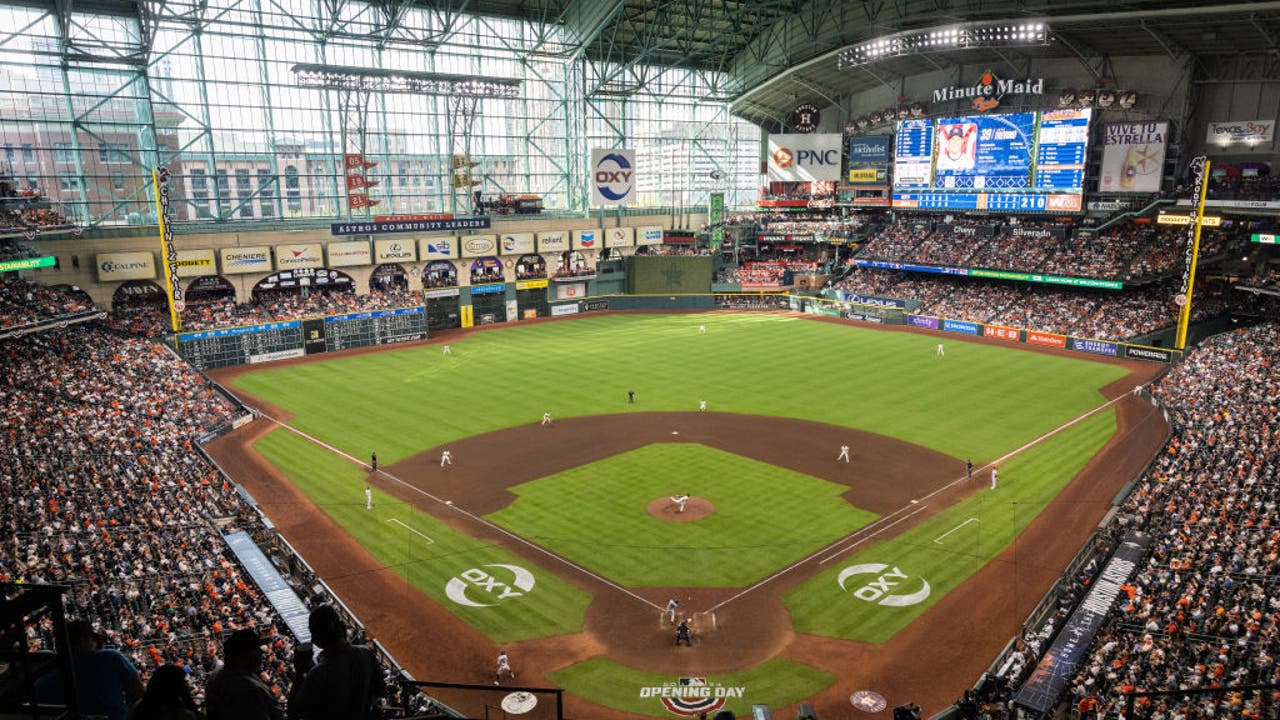 Houston to host 2026 World Baseball Classic at Minute Maid Park