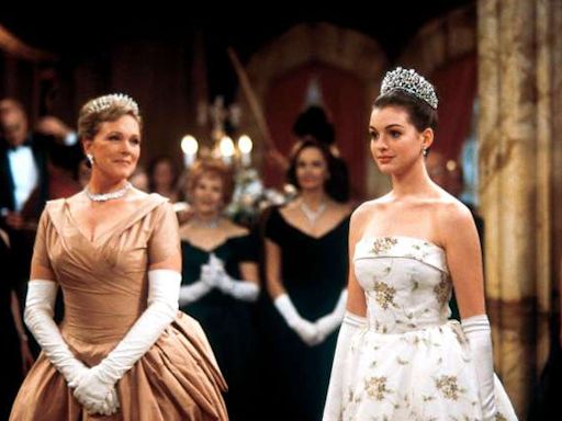 Anne Hathaway Says ‘Princess Diaries 3’ Development Is ‘in a Good Place’