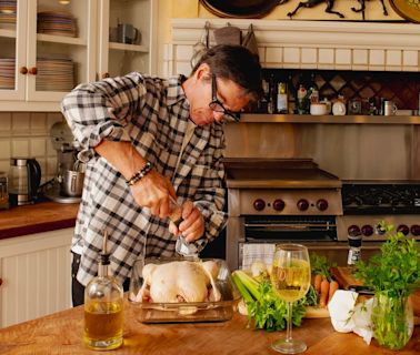 A Chicken Recipe You Cannot Overcook and Other Entertaining Tips From Harry Hamlin