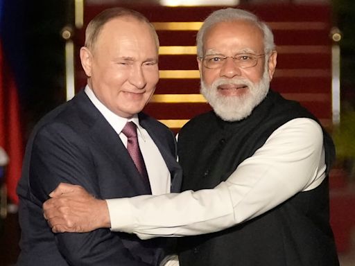 Indian PM arrives in Russia on first visit since invasion of Ukraine began