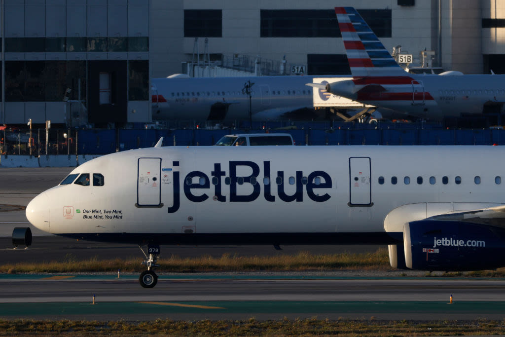 JetBlue suspending direct flights from Sacramento to two major cities
