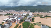 廣東暴雨5死15失蹤 ！鄭明典PO圖：強對流「紫色區塊」達500公里