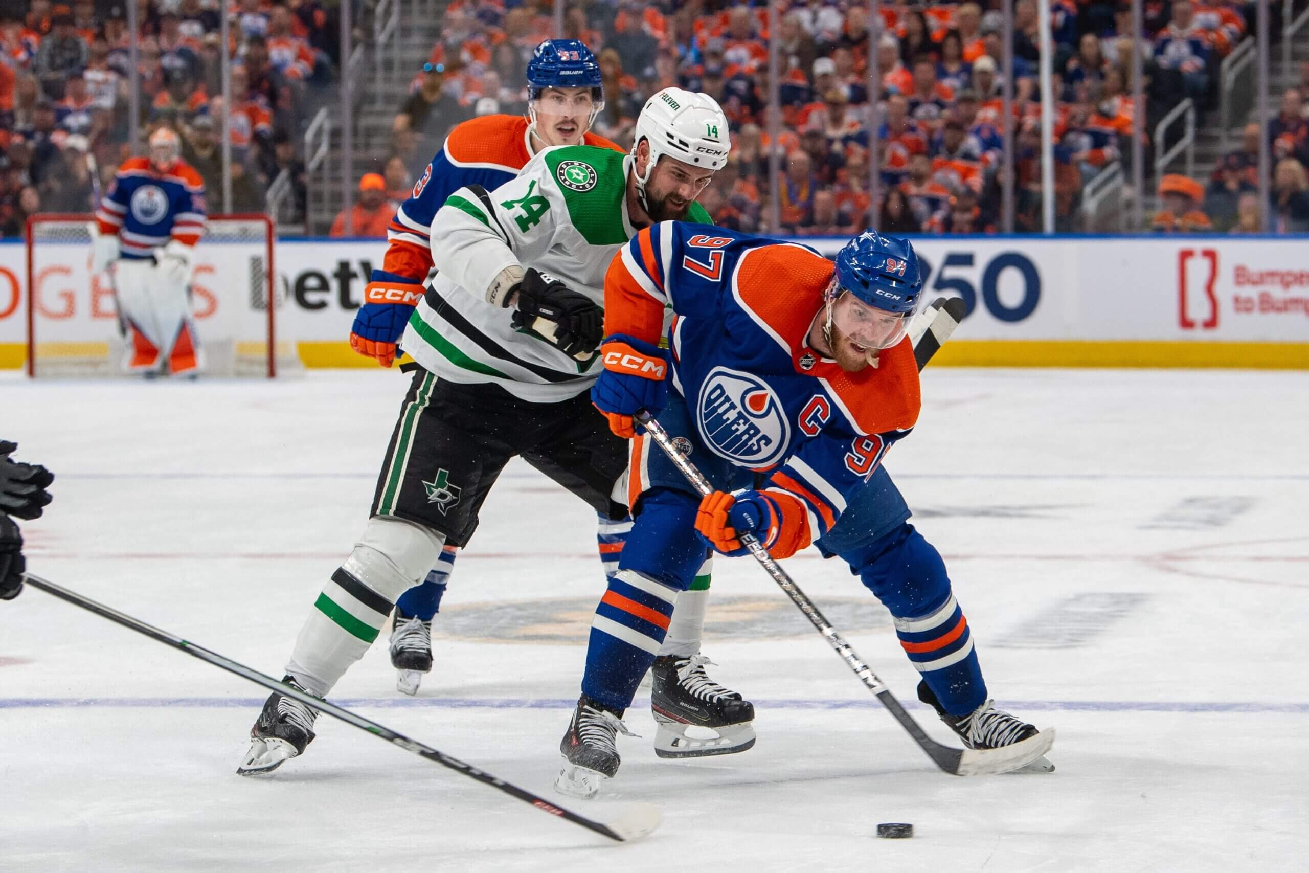 Lowetide: Is it time for the Oilers to shuffle their defence again?