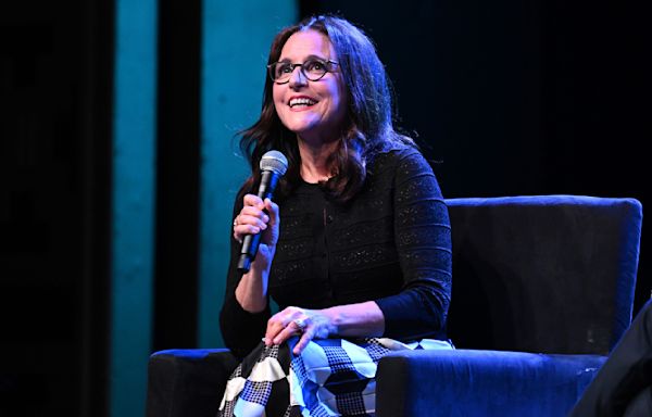 Julia Louis-Dreyfus champions abortion rights before election