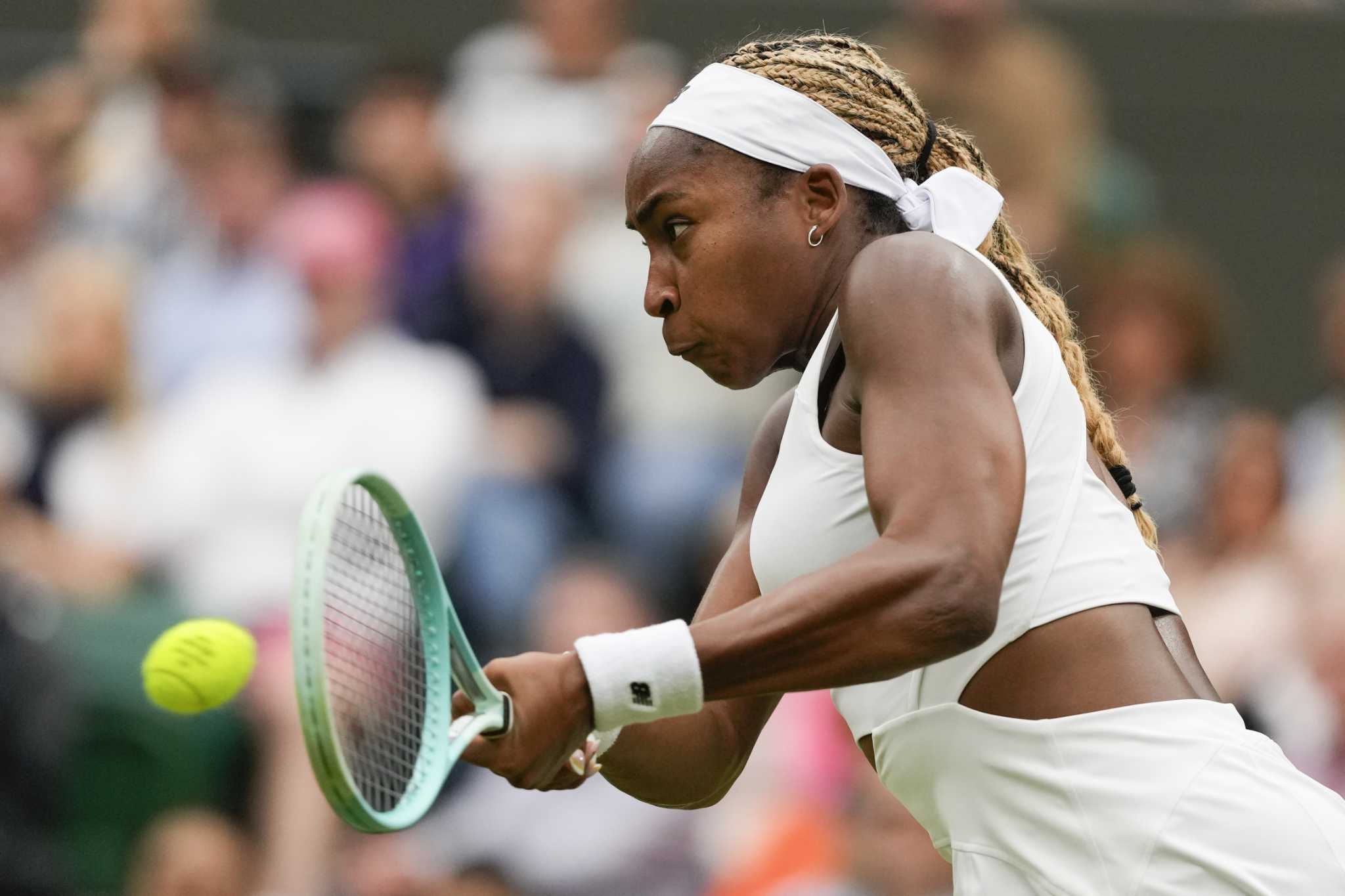 Coco Gauff and Carlos Alcaraz advance at Wimbledon. Naomi Osaka loses