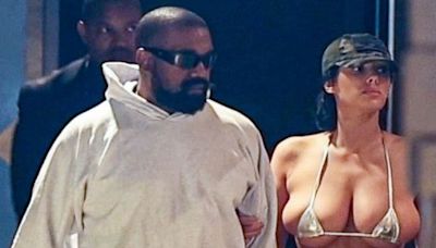 Kanye West protege Bianca Censori de paparazzi em Los Angeles