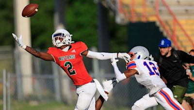 First Coast Varsity Weekly: 5-star WR Jaime Ffrench adds highlight with one-handed TD