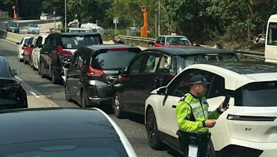 獅隧公路8車串燒釀1傷 出九龍交通受阻