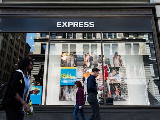 Express Moves Forward With $160 Million Sale to Mall Owners