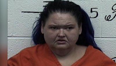 Amy Slaton Halterman of TLC’s ’1000-lb Sisters’ arrested for drug possession, child endangerment after camel bite, authorities say