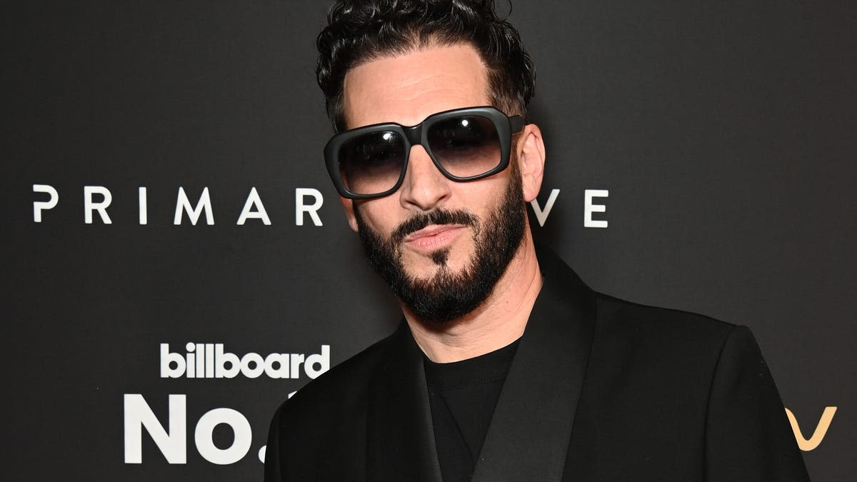 Why Jon B 'Can't Stand' Gunna and Chlöe’s 'Ratchet' Sampling of His Biggest Record