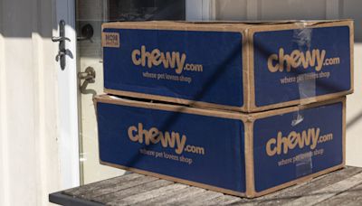 Chewy Stock Drops. Why an Investment by ‘Roaring Kitty’ Could Be Bad News.