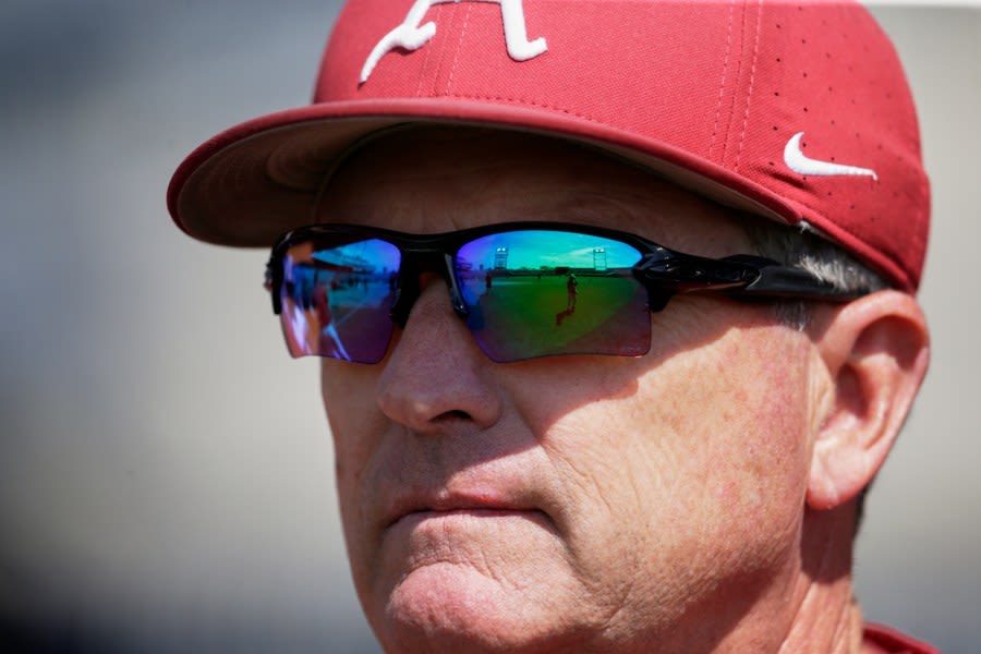 Kentucky’s 11-3 win over Arkansas deadlocks things atop SEC baseball standings