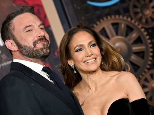 Jennifer Lopez, Ben Affleck selling their $92M Beverly Hills mansion - National | Globalnews.ca