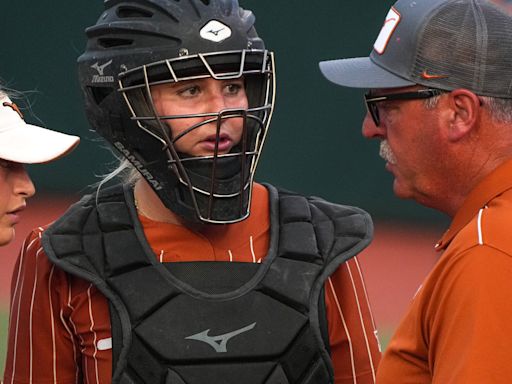 Reese Atwood sets school home-run record as Texas softball clinches Big 12 championship