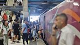 EN IMÁGENES: así fue la llegada del primer tren low cost a Asturias