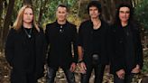 “With Each Successive New Record, We Grow Our Own Legacy”: Vivian Campbell Moves Between Last in Line and Def Leppard Without...