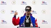 Philadelphia 76ers presentan estatua de Allen Iverson