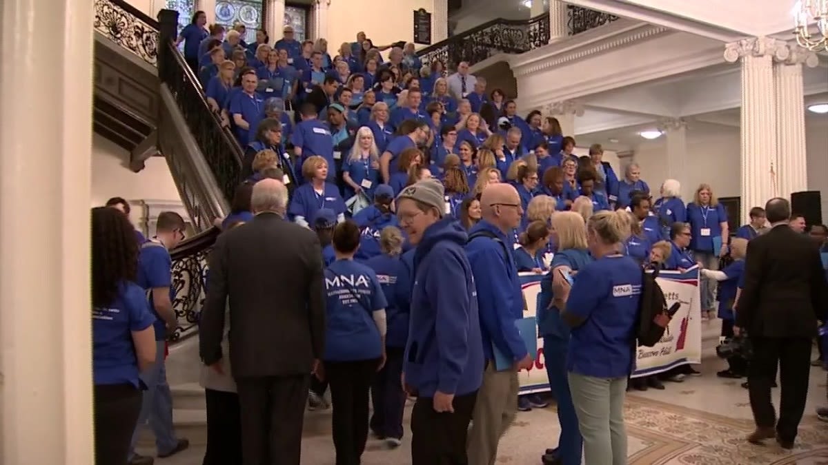 Nurses, supporters gather at State House for day of advocacy - Boston News, Weather, Sports | WHDH 7News