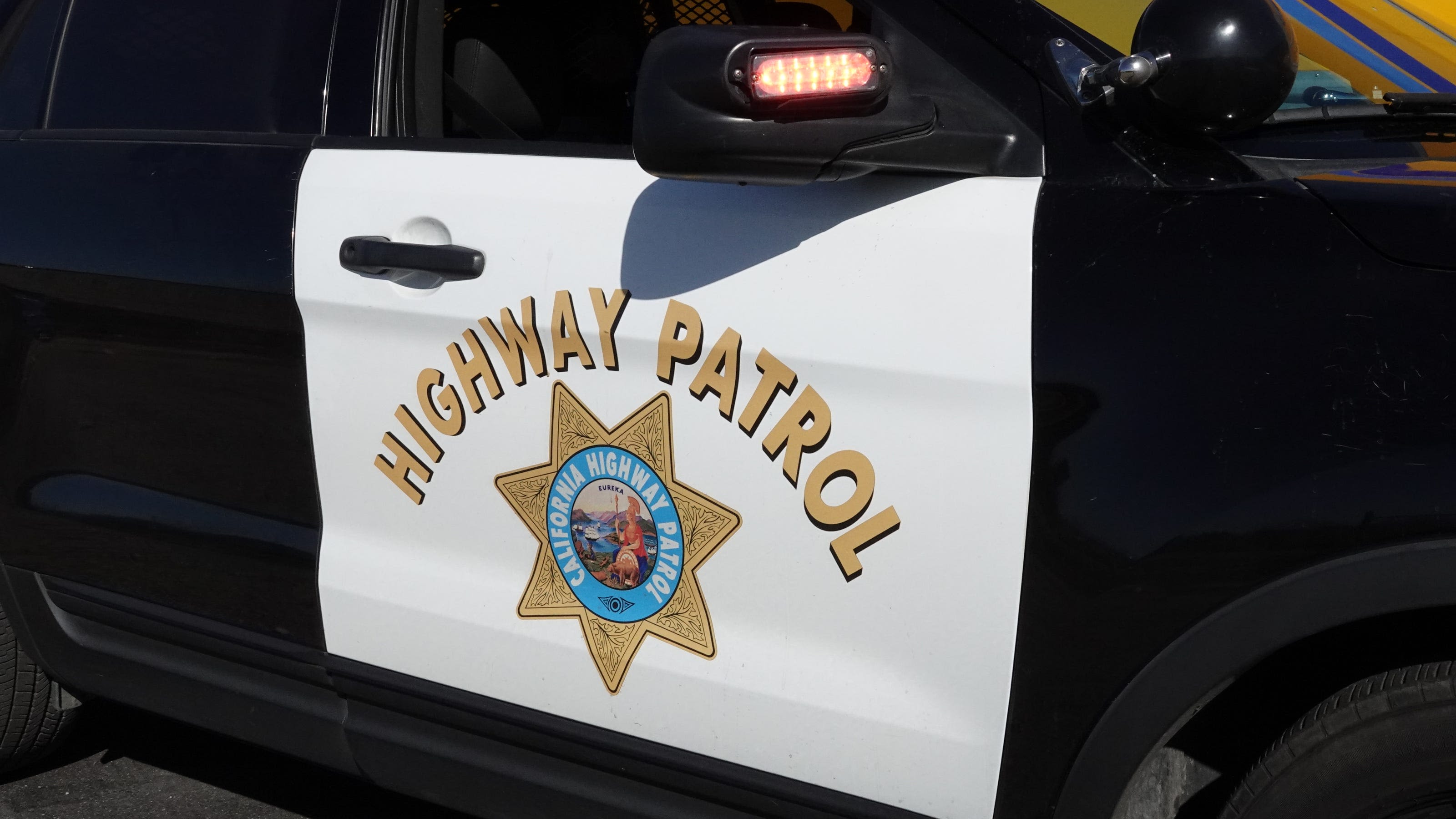 Highway 23 northbound backed up north of Moorpark by big rig crash