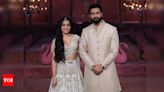 Vicky Kaushal and Rashmika Mandanna show perfect chemistry on the ramp - Times of India