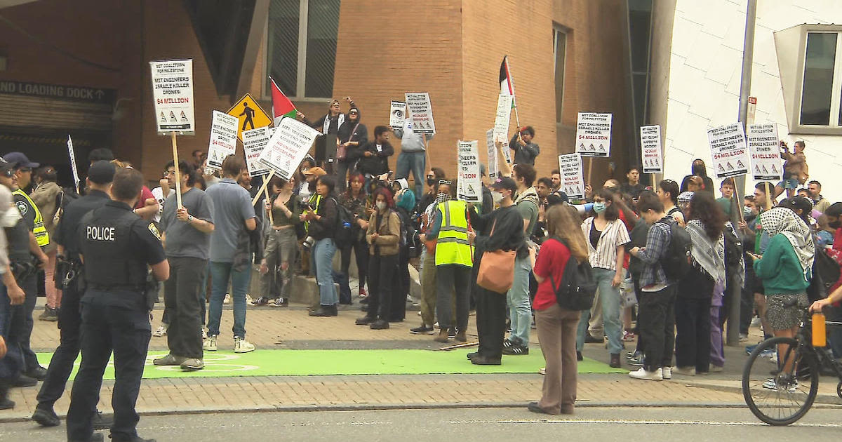 Police move pro-Palestinian protesters away from MIT building