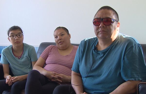 Family in Behchokǫ̀, N.W.T., says they're 'gonna go hungry' with income assistance cut