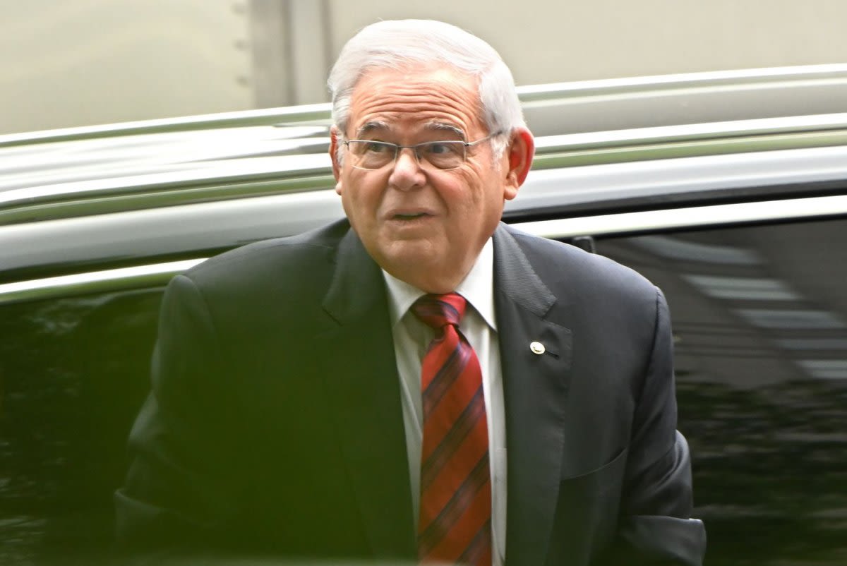 Jurors in Bob Menendez trial send note about unanimity on single verdict