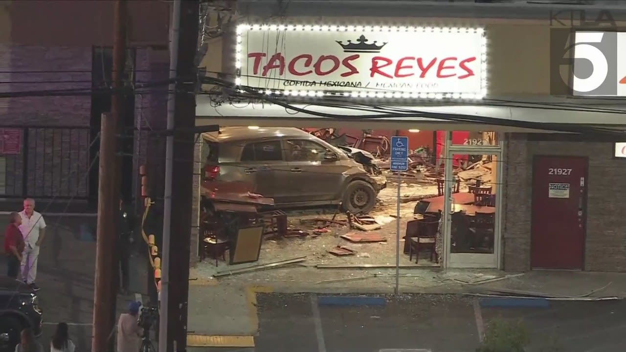 Woman intentionally rams vehicle into Canoga Park taco shop