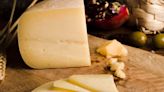 Conheça os segredos do queijo parmesão verdadeiro