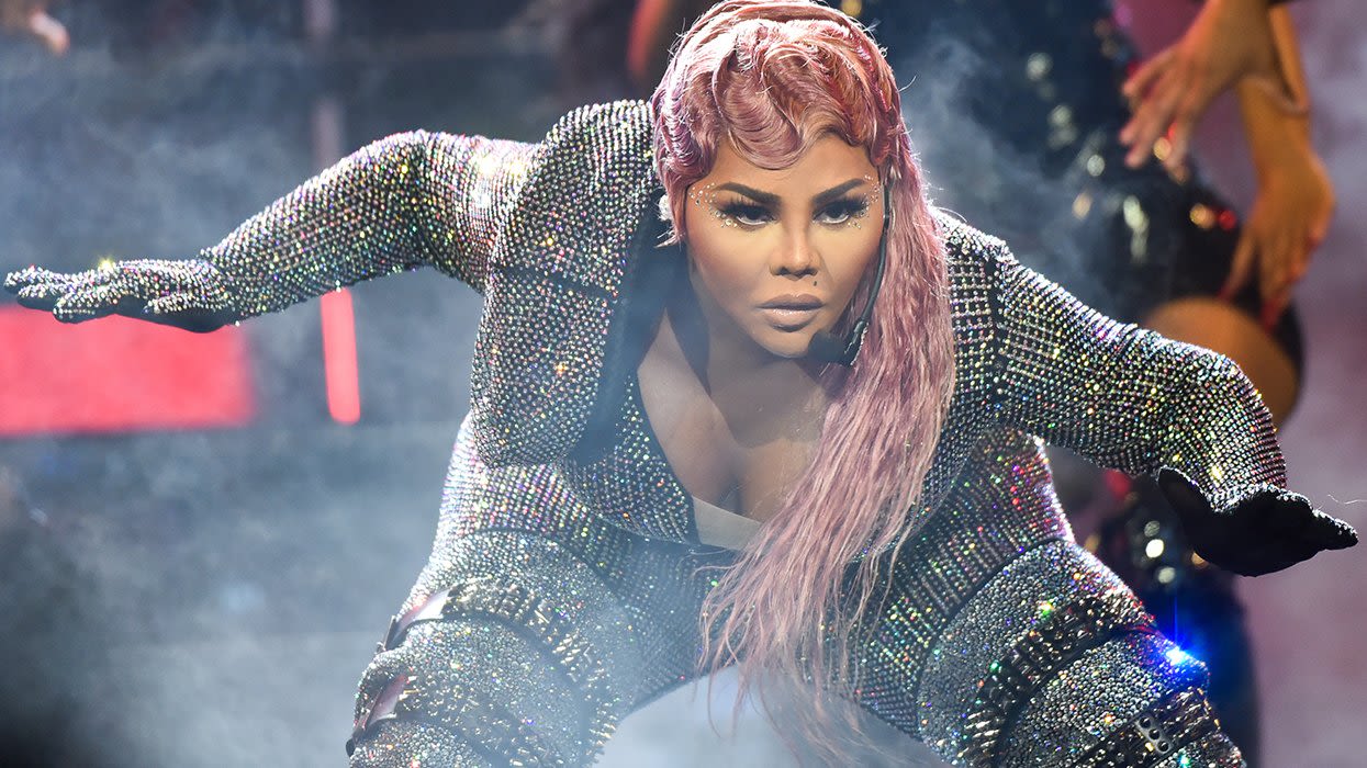 An Iconic Lil Kim Dance move saves woman in tragic drive-by shooting