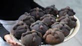 Cómo hacer pan de muerto negro, con ceniza de totomoxtle (no, no es de difuntos)