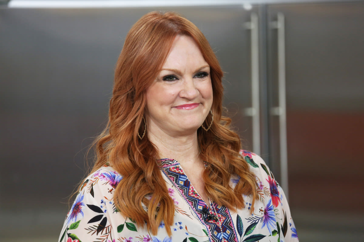 ‘Pioneer Woman’s Ree Drummond Gets Dog Lovers’ Stamp of Approval as She Admits Her Own Pets Are ‘So Spoiled’