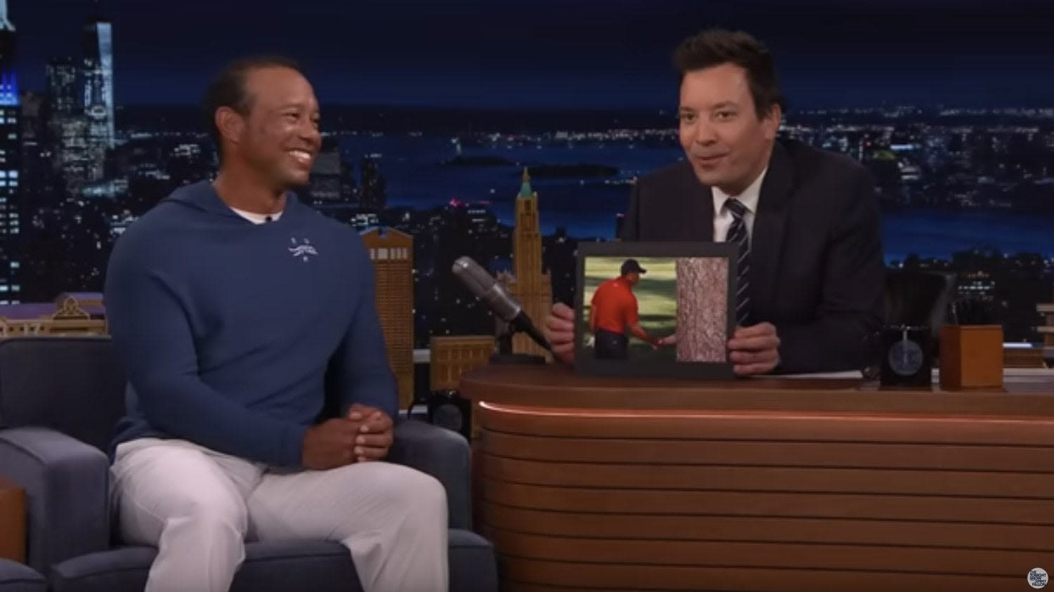 Tiger Woods explains viral Masters tree meme on Jimmy Fallon's 'Tonight Show'