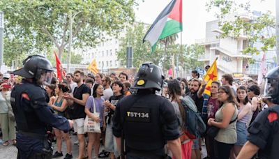 Espagne : Le ministre du Tourisme condamne les Barcelonais qui tirent sur les touristes avec des pistolets à eau