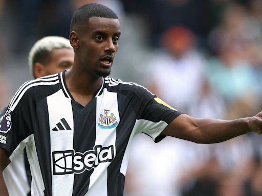 Eddie Howe shares Alexander Isak injury update after Newcastle's win at Wolves