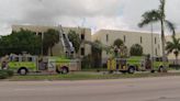 Bomberos combaten incendio en edificio cercano al aeropuerto de Miami