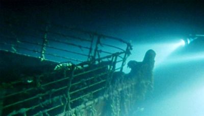 'Titanic will literally never look the same' after researchers discovered the site of James Cameron's famous 'I'm flying' scene is breaking apart