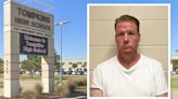 Buscan a más víctimas de James Stone, un maestro de Texas acusado de producir pornografía infantil