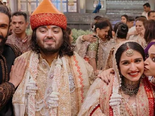 Ranveer Singh drops PIC with Anant Ambani-Radhika Merchant ft wife Deepika Padukone; extends 'pure love' to newlyweds